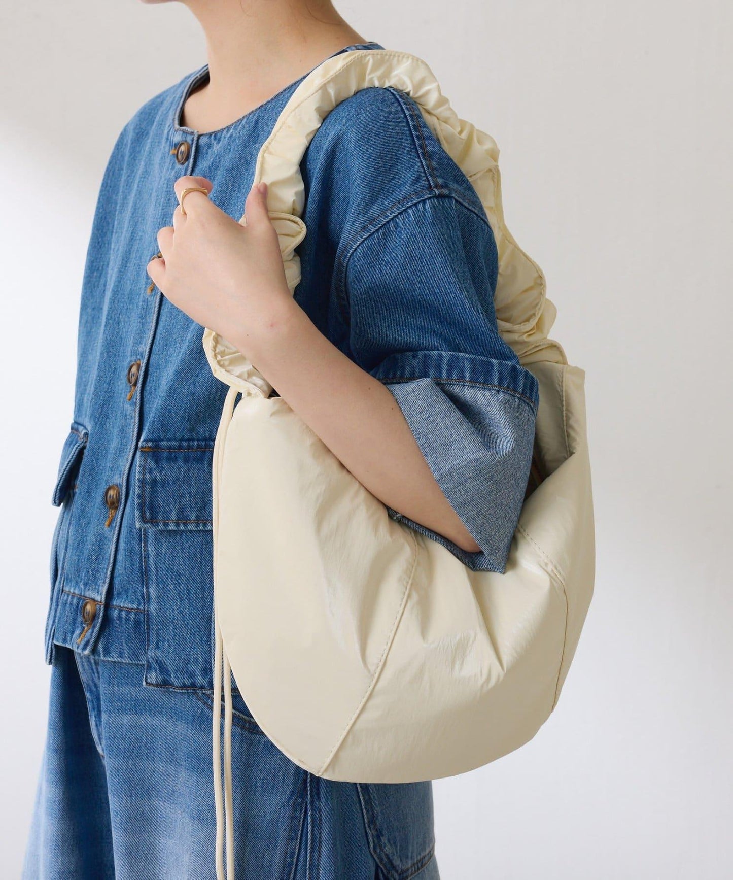 【PAPILLONNER/蝴蝶】褶皺設計圓形包