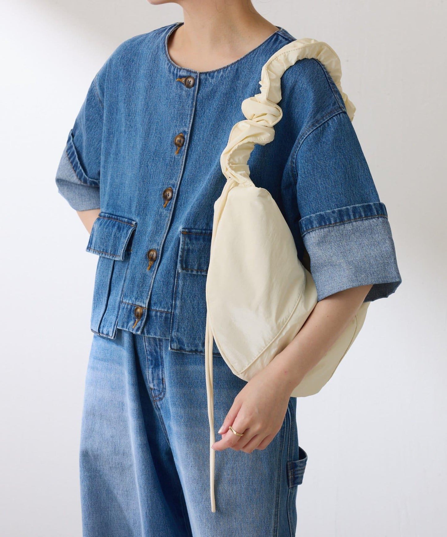 【PAPILLONNER/蝴蝶】褶皺設計圓形包