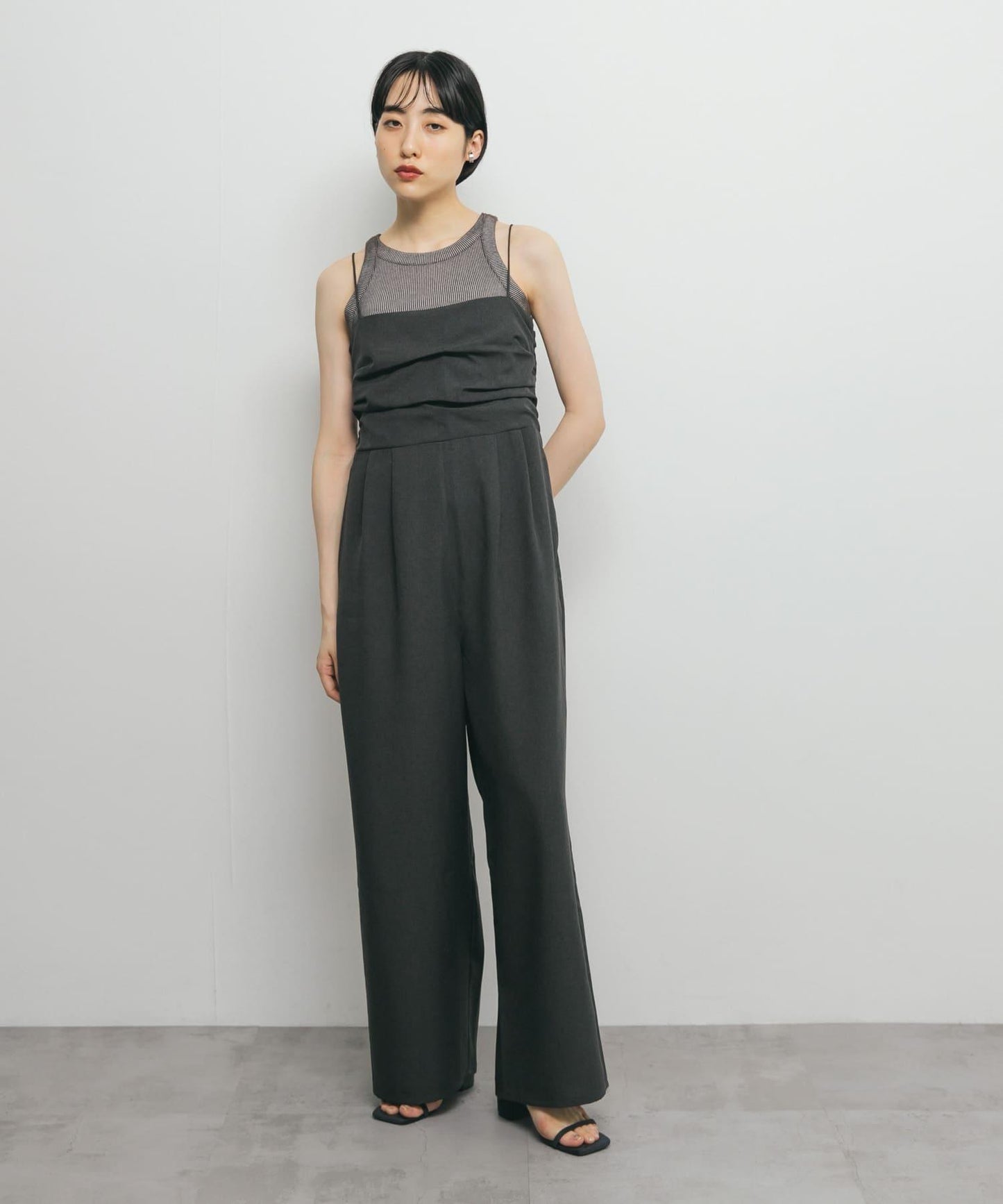 露背吊帶連體褲