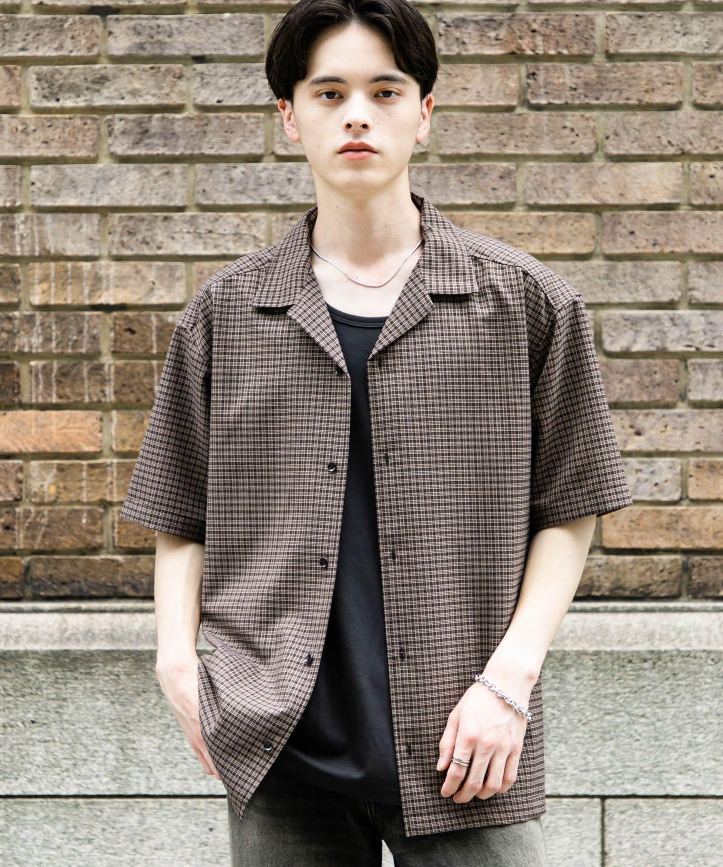 格紋開領短袖襯衫