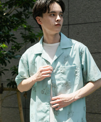 中性款植物印花開領短袖襯衫