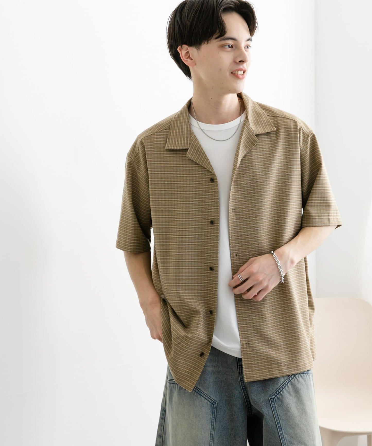 格紋開領短袖襯衫