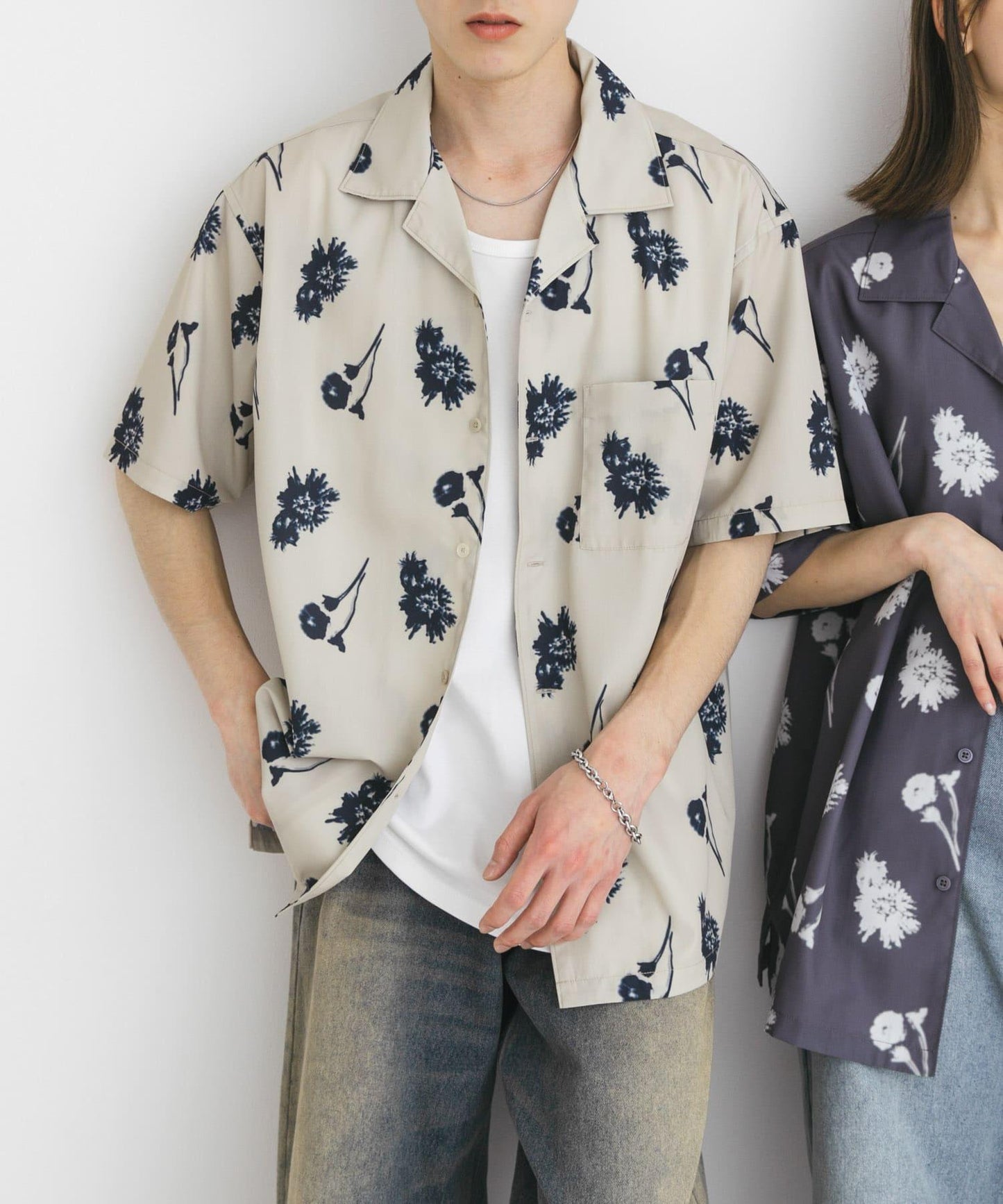 中性款植物印花開領短袖襯衫