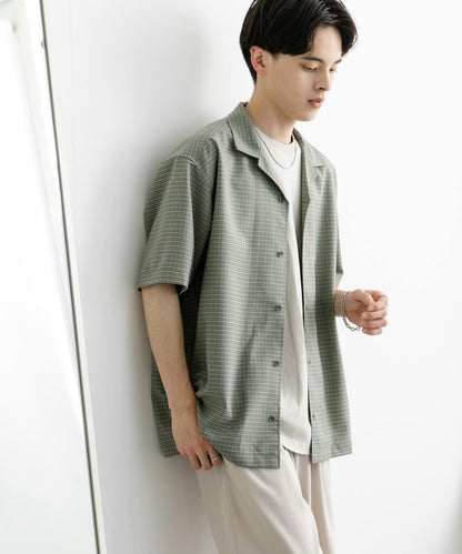 格紋開領短袖襯衫