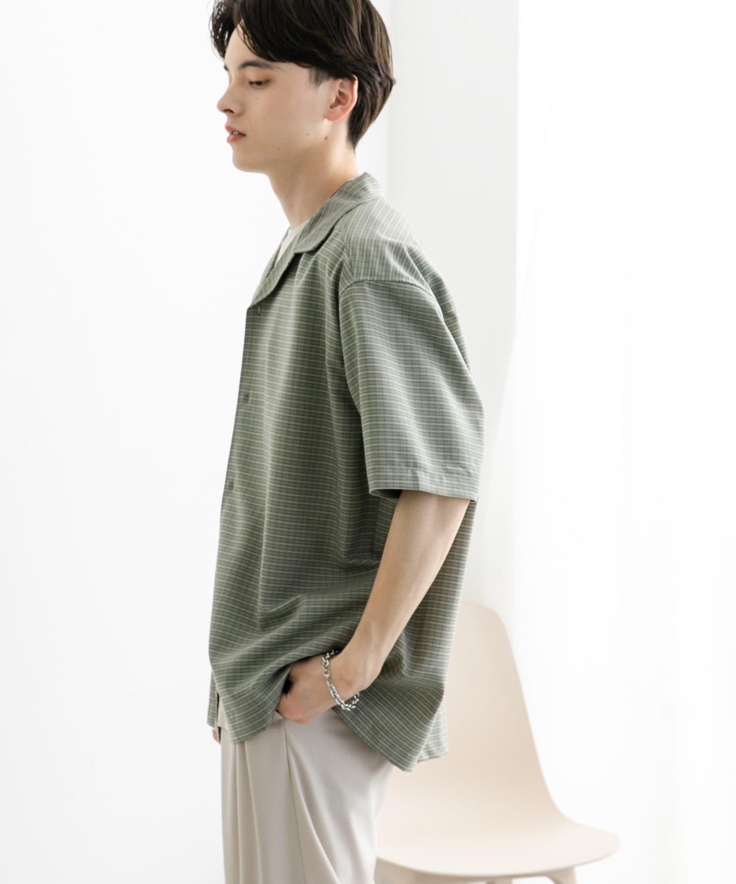 格紋開領短袖襯衫