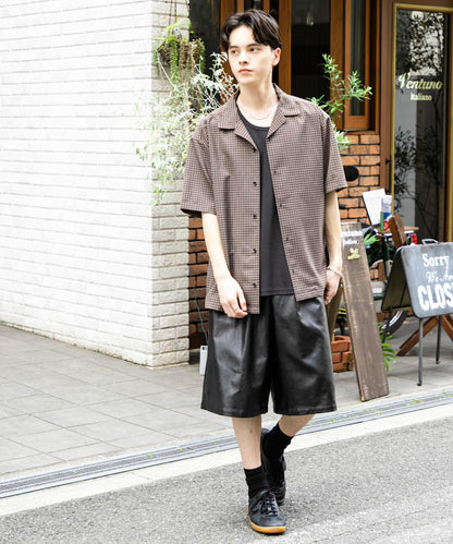 格紋開領短袖襯衫