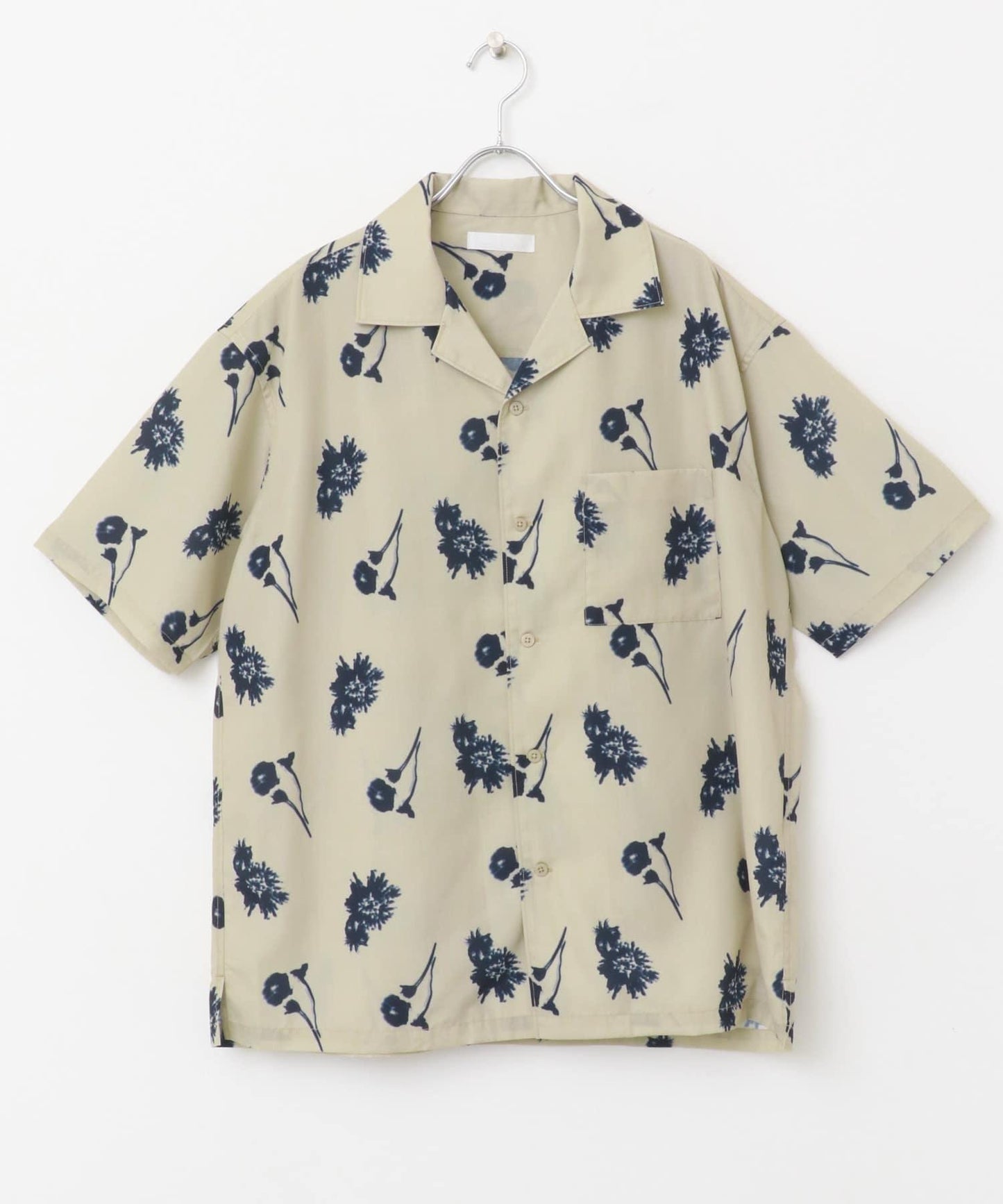 中性款植物印花開領短袖襯衫