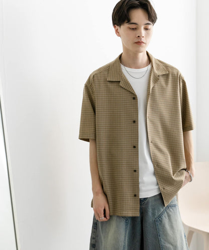 格紋開領短袖襯衫