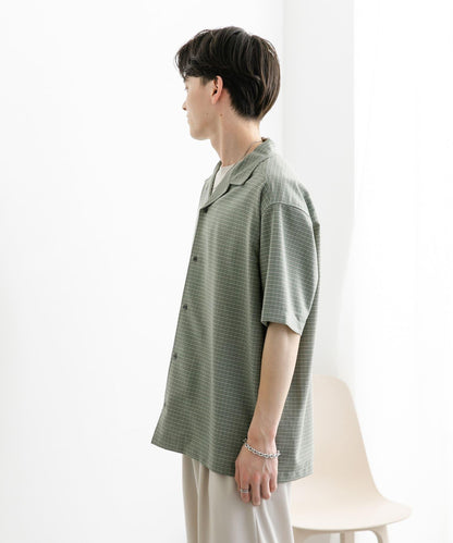 格紋開領短袖襯衫