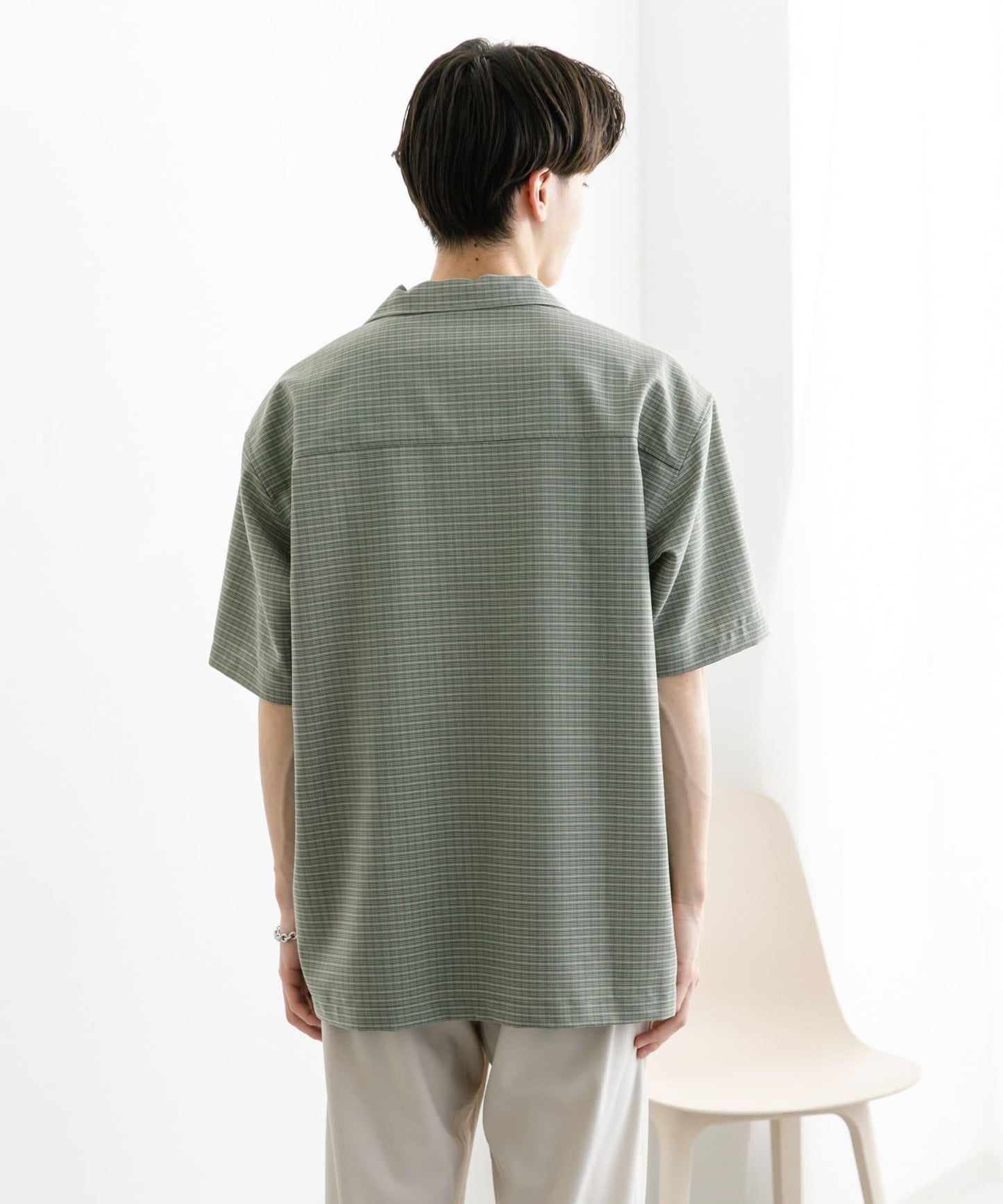 格紋開領短袖襯衫