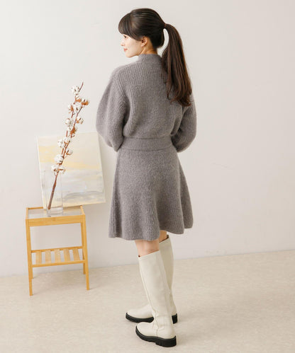 收腰針織連衣裙