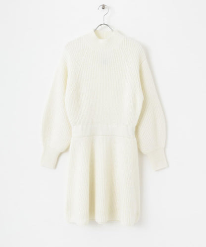 收腰針織連衣裙