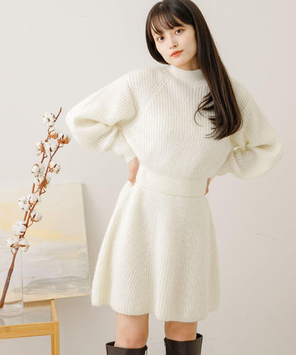 收腰針織連衣裙