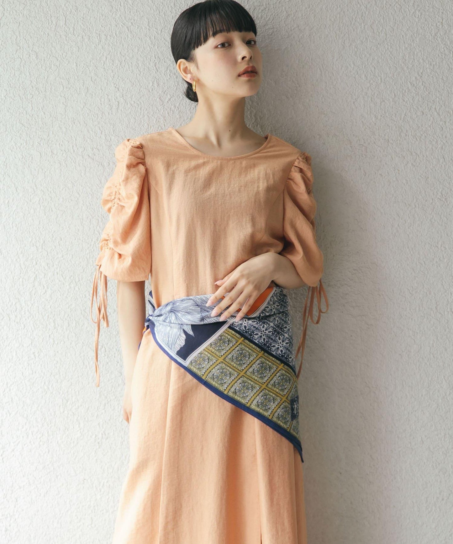 2尺碼可選抽繩袖連衣裙