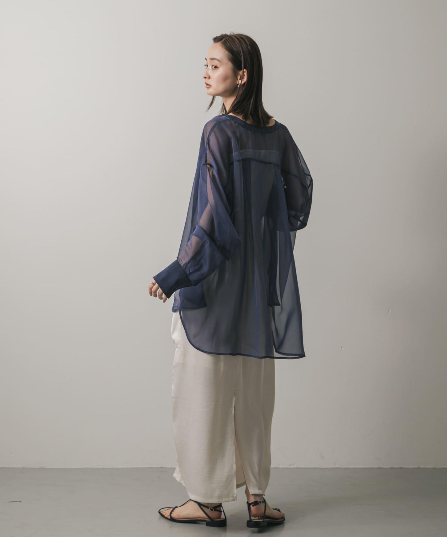 立領香檳色薄紗襯衫