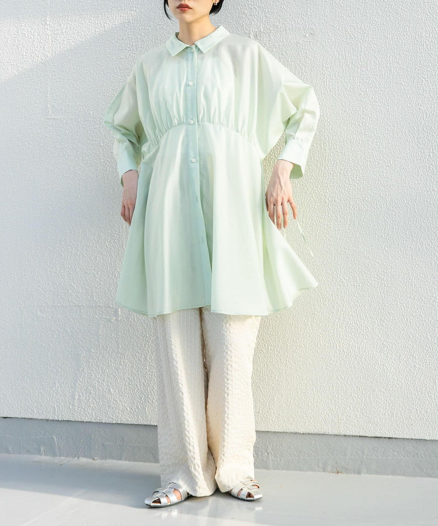 曲線褶皺迷你連衣裙