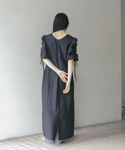 2尺碼可選抽繩袖連衣裙