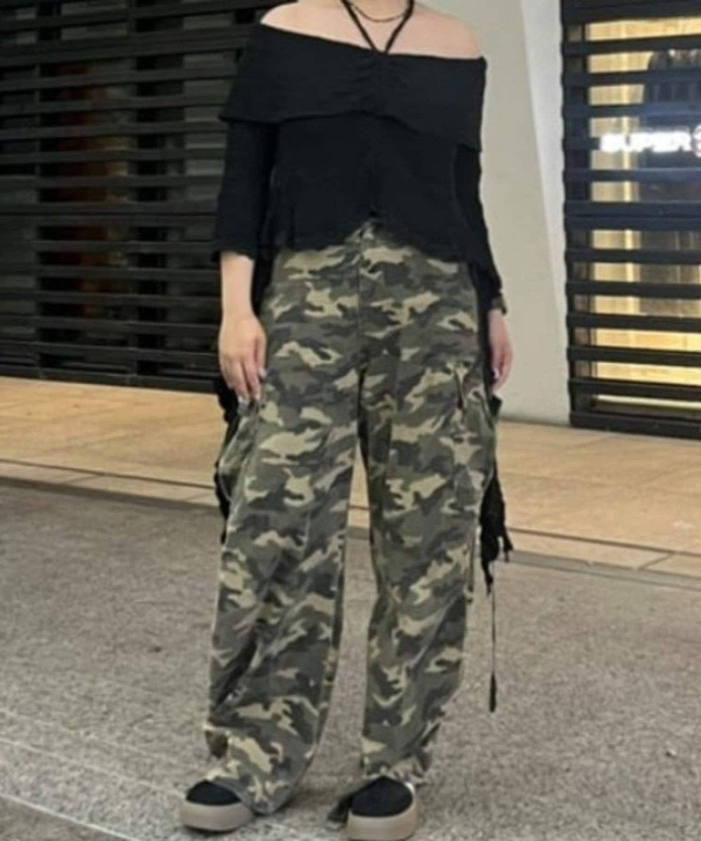 5分袖蕾絲印花露肩T恤