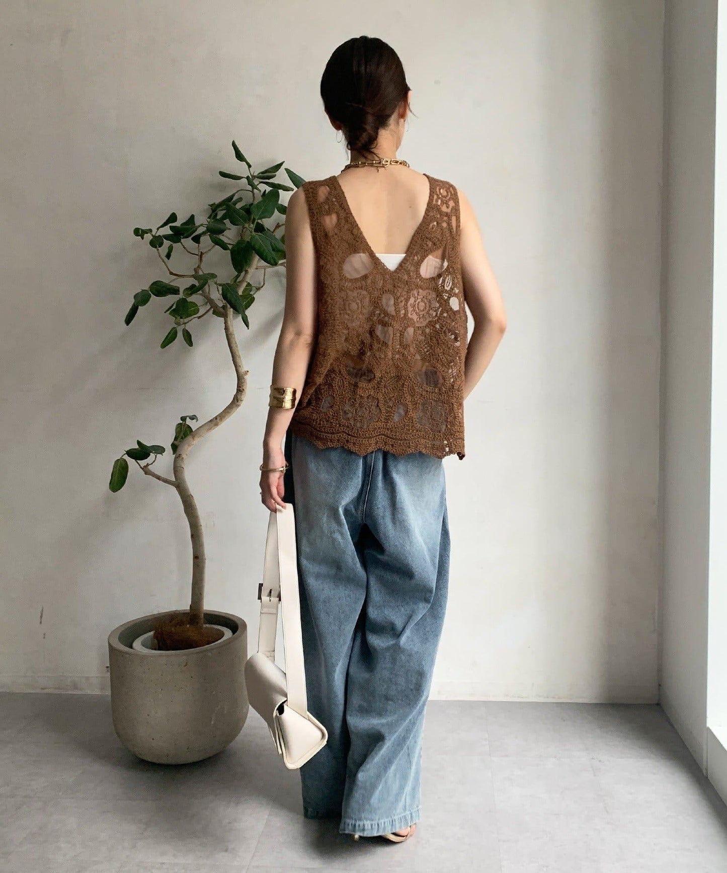 刺繡前後兩用蕾絲背心