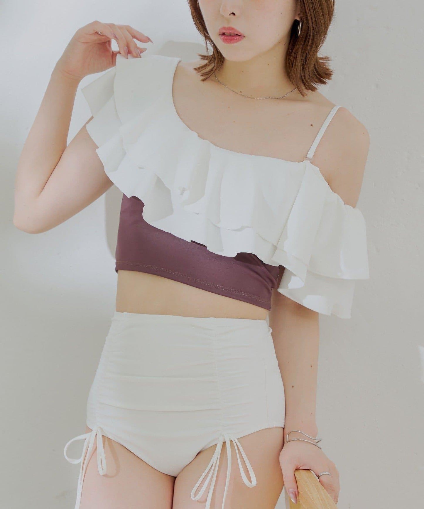 Chico 雙層荷葉邊單肩上衣