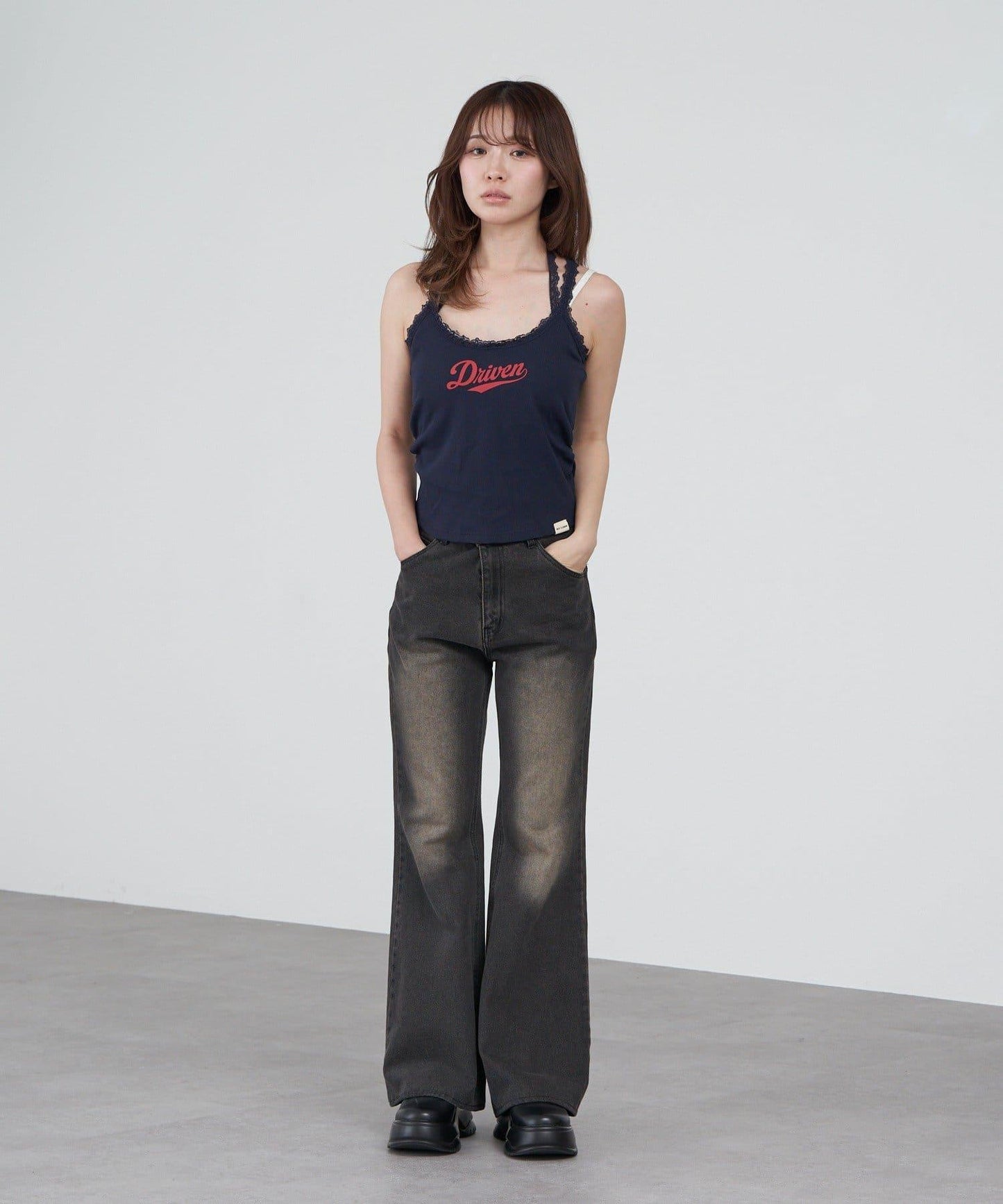 蕾絲Logo帶胸墊疊穿吊帶背心