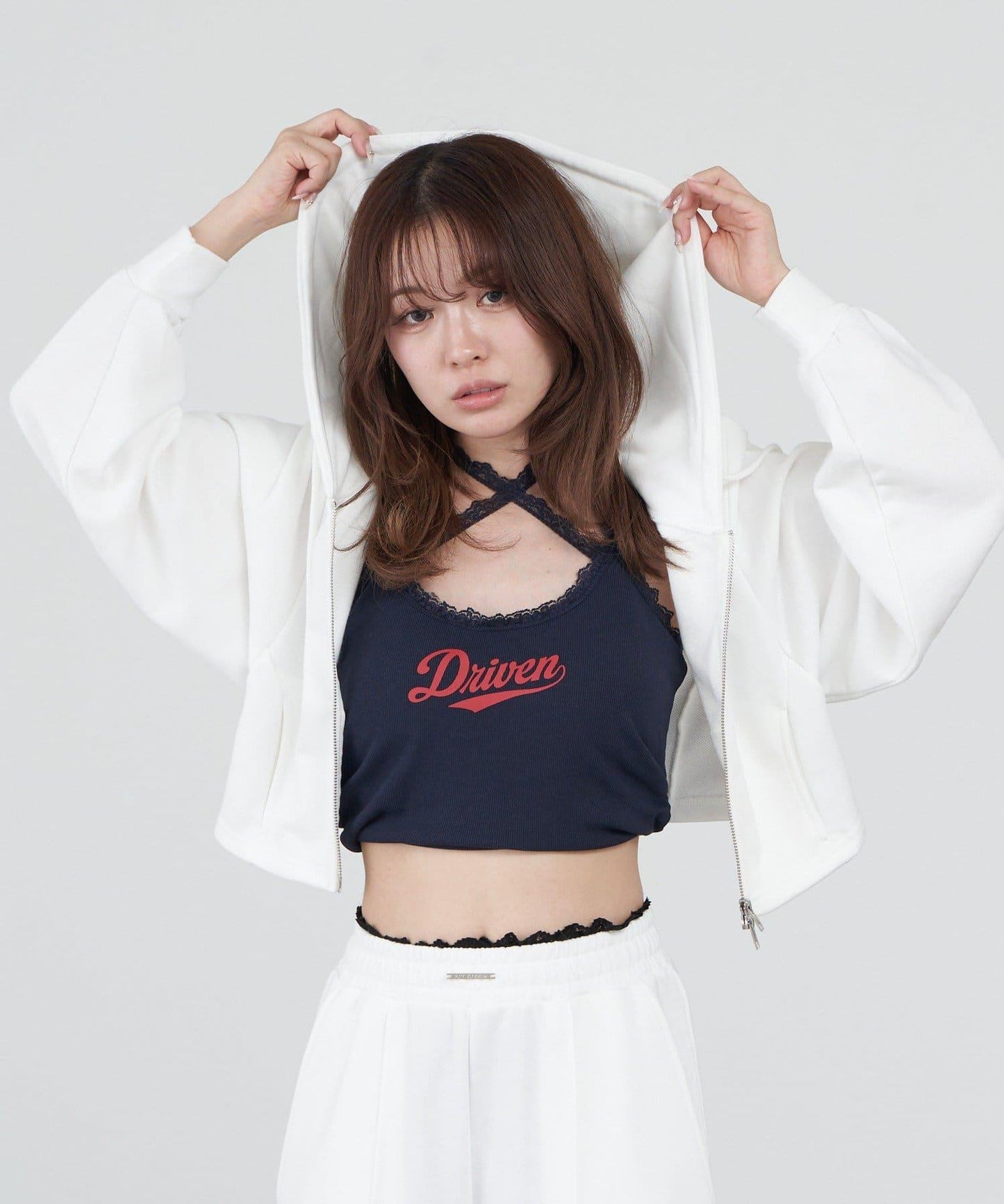 蕾絲Logo帶胸墊疊穿吊帶背心