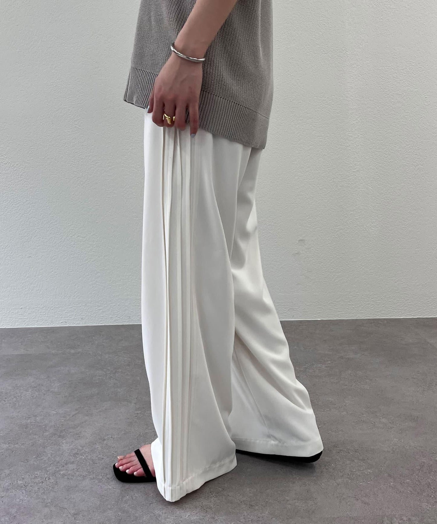 SHENERY 側邊條紋褲