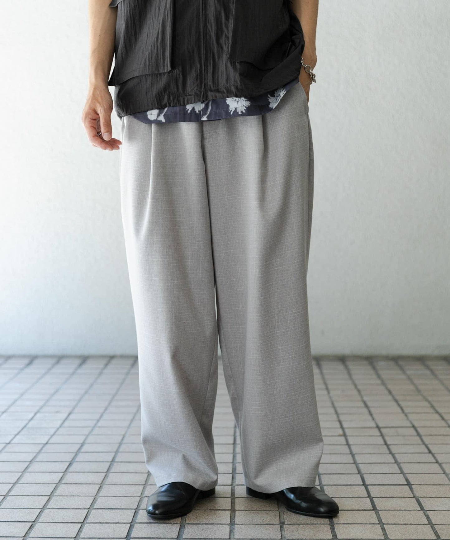 混色褶皺寬腿褲