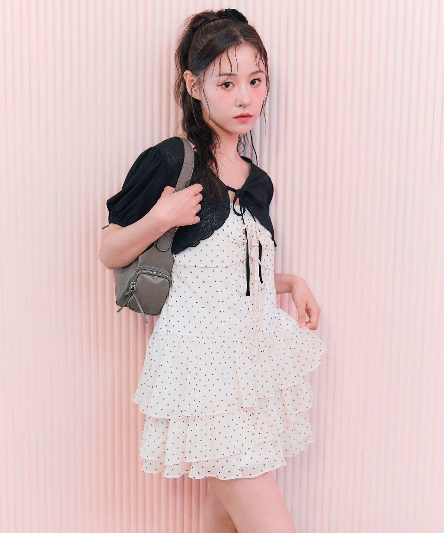 吊帶蝴蝶結迷你連衣裙