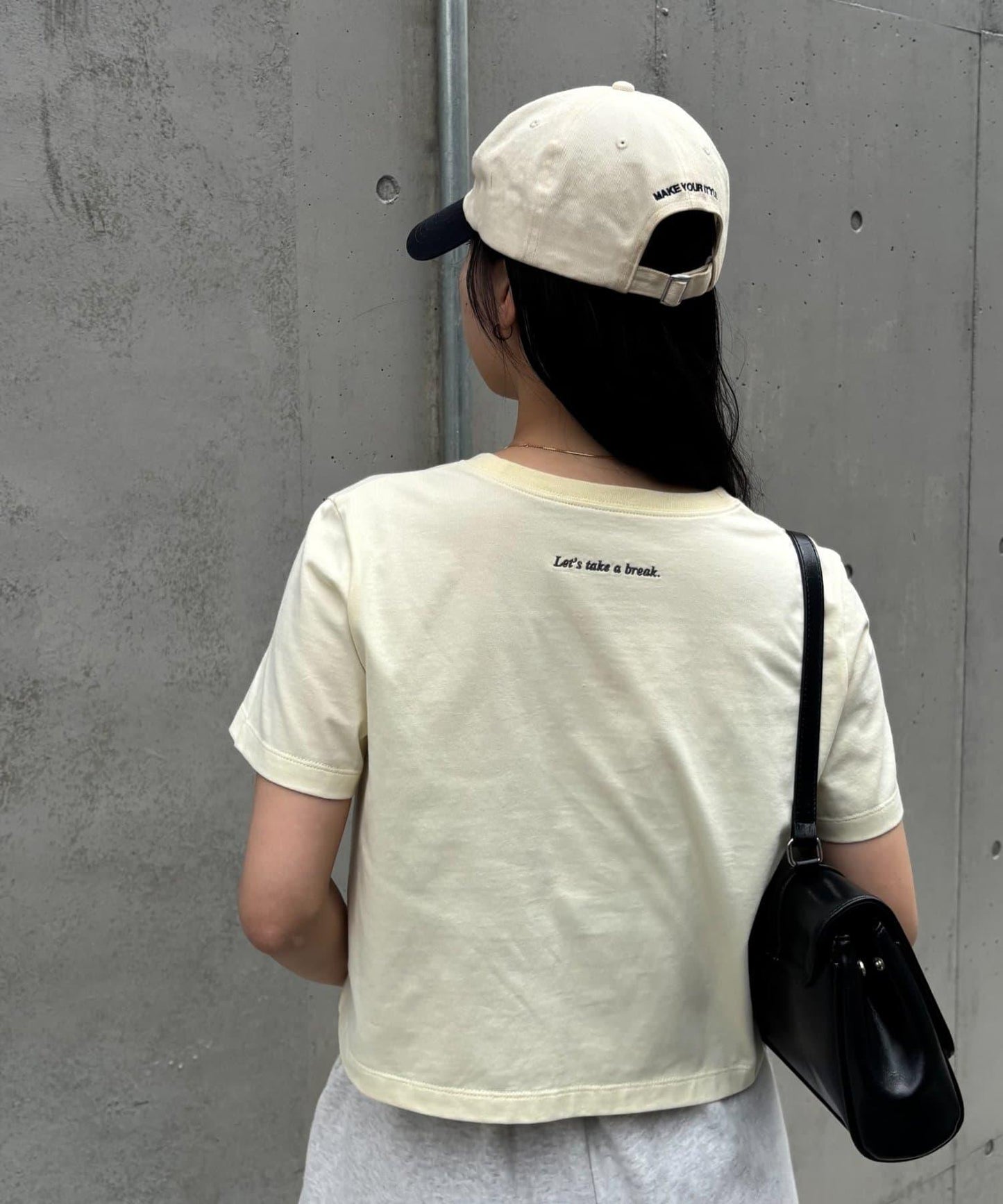 【PIKO企劃 / 復古】背部標誌刺繡緊身T恤