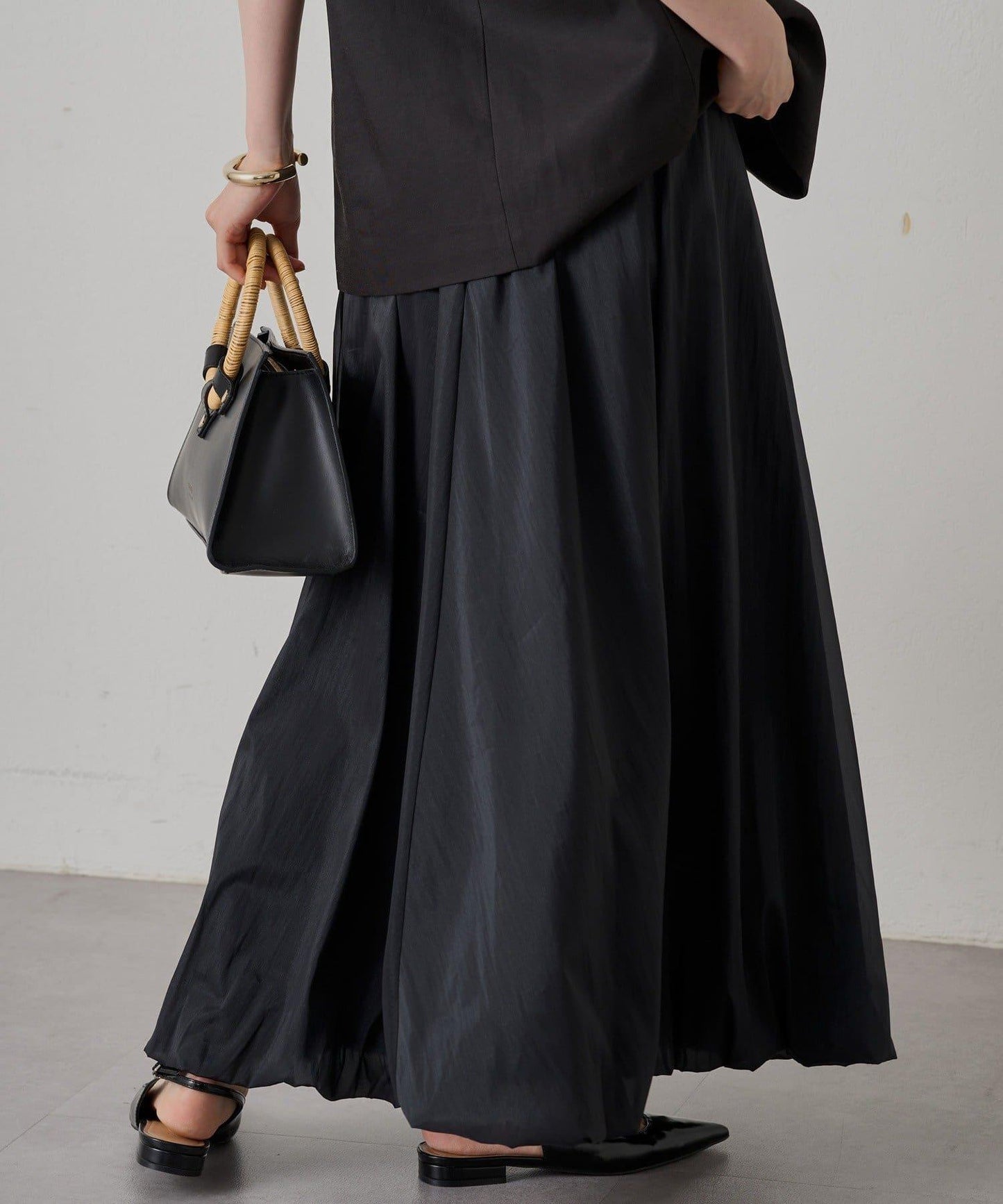 輕盈塔夫綢燈籠半身裙