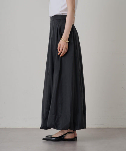 輕盈塔夫綢燈籠半身裙