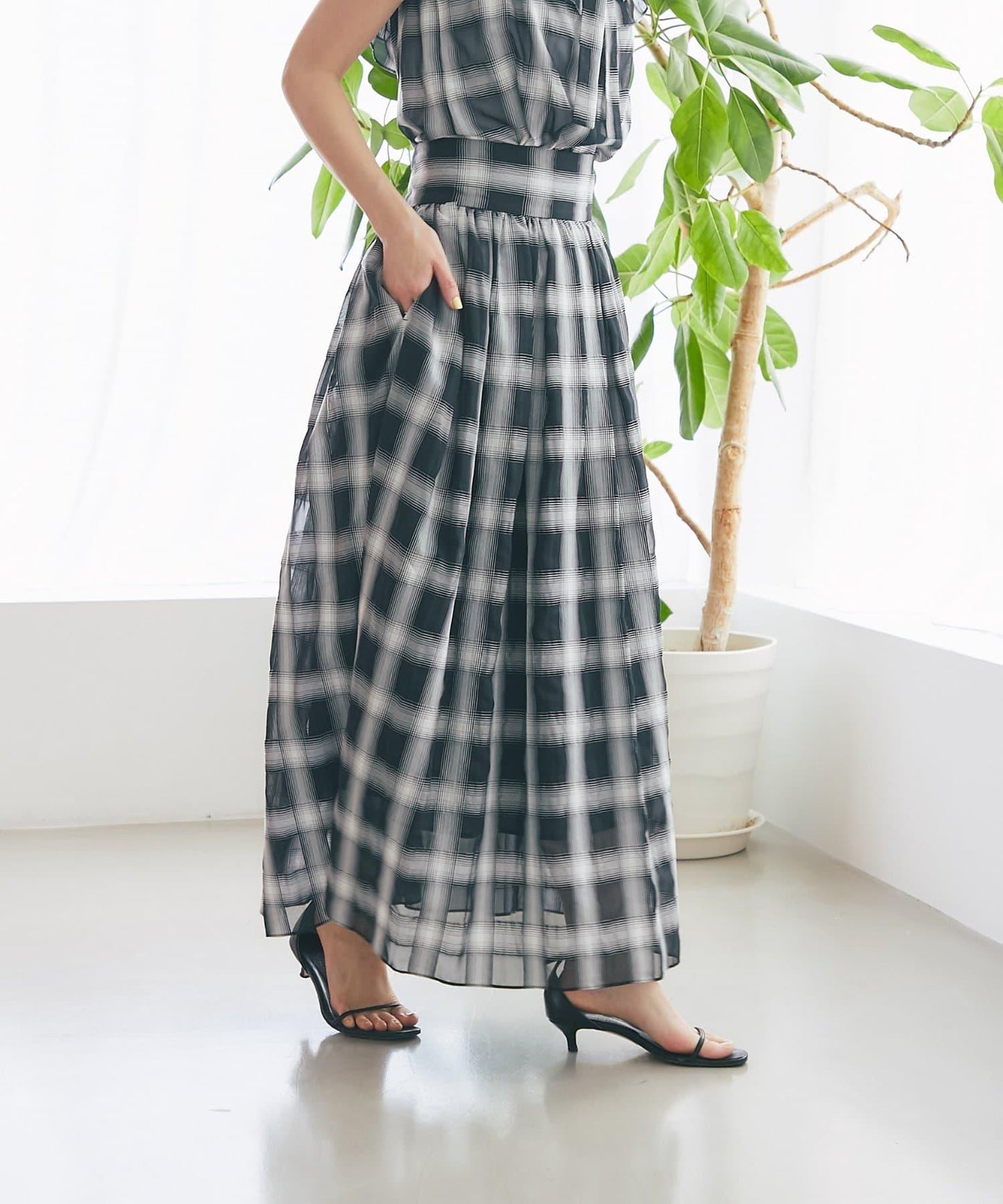 【La boutique BonBon】透視格紋褶皺長裙