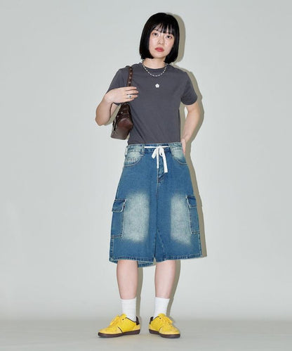 一點刺繡logo T恤