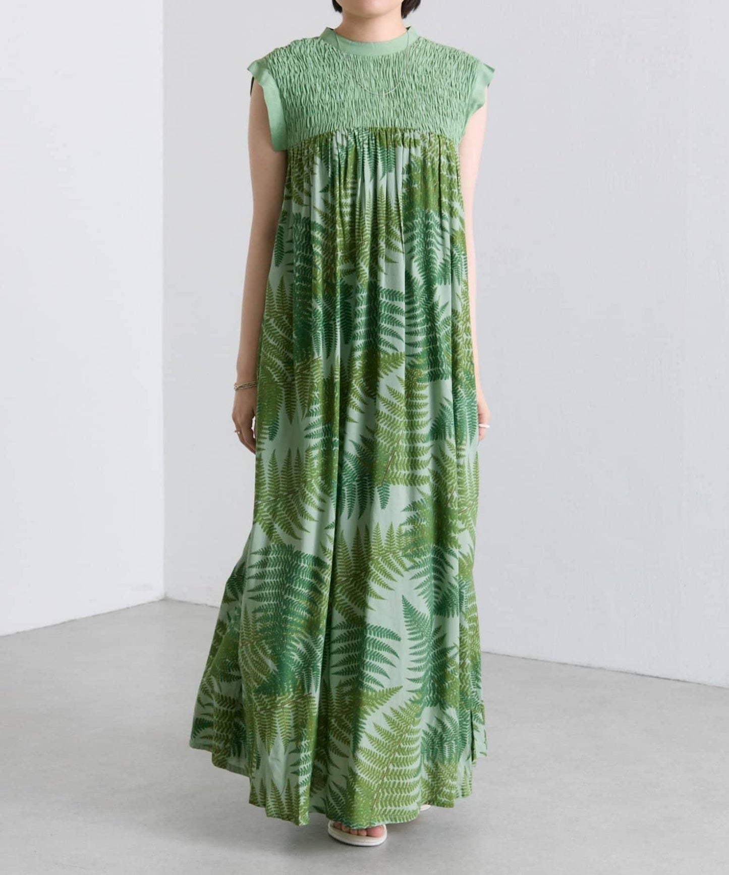 ear PAPILLONNER 蕨葉圖案連衣裙