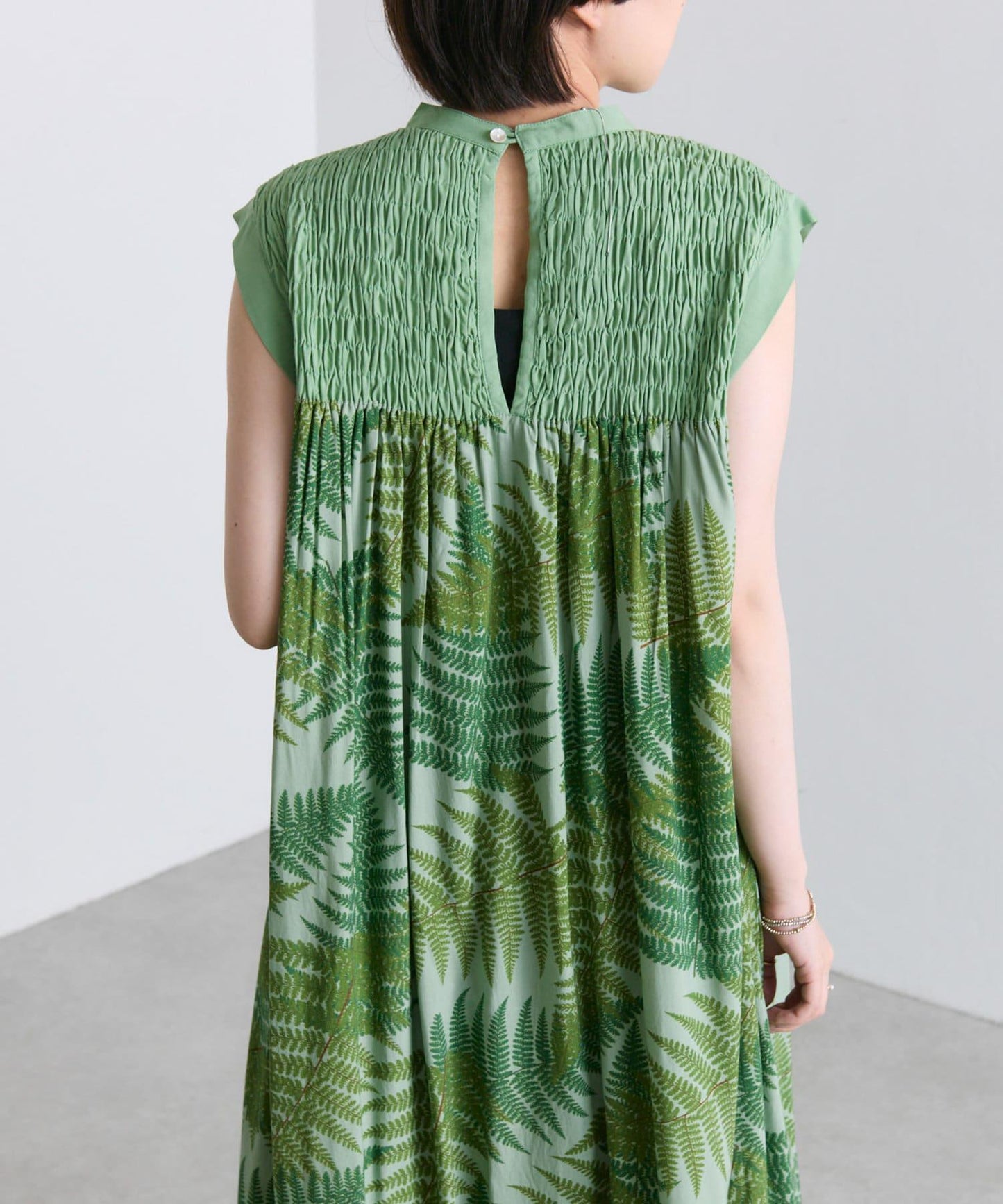 ear PAPILLONNER 蕨葉圖案連衣裙