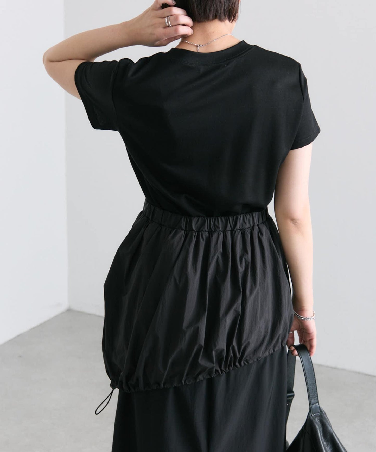 ear PAPILLONNER 不對稱氣球廓形連衣裙