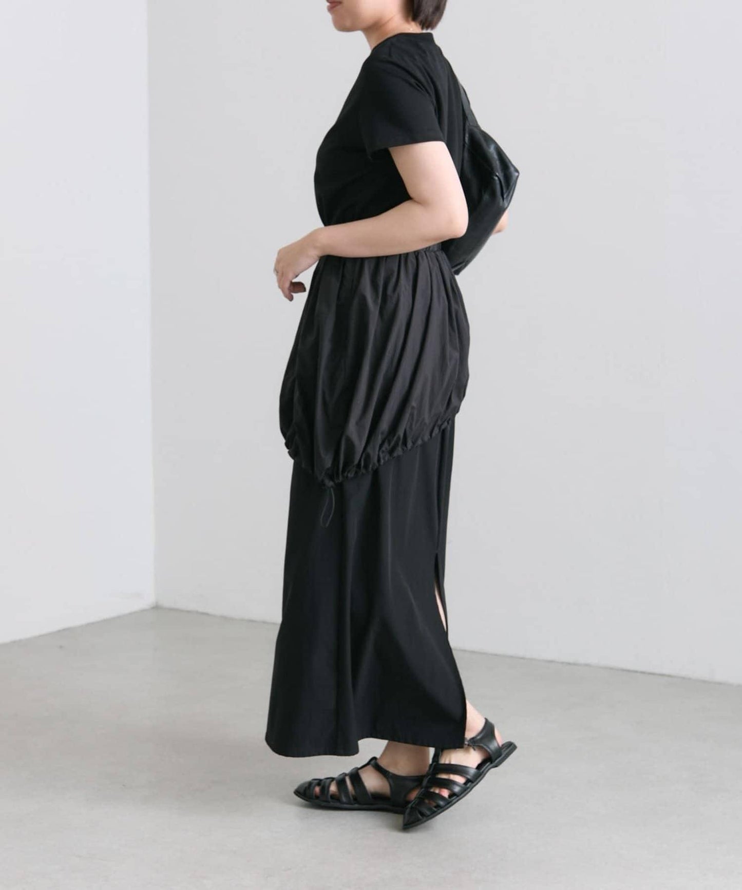 ear PAPILLONNER 不對稱氣球廓形連衣裙