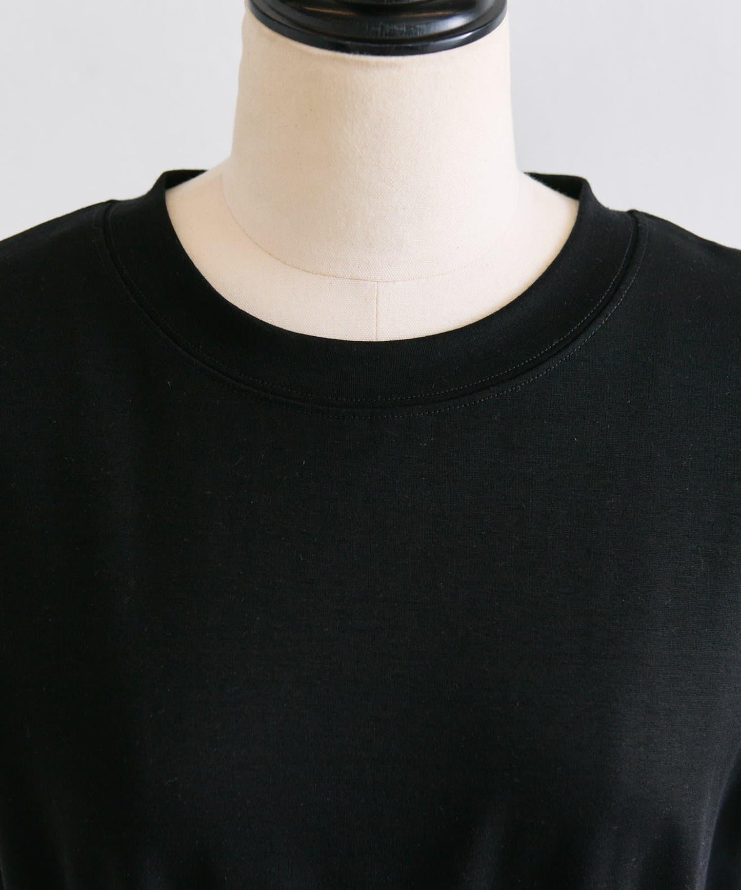 ear PAPILLONNER 不對稱氣球廓形連衣裙