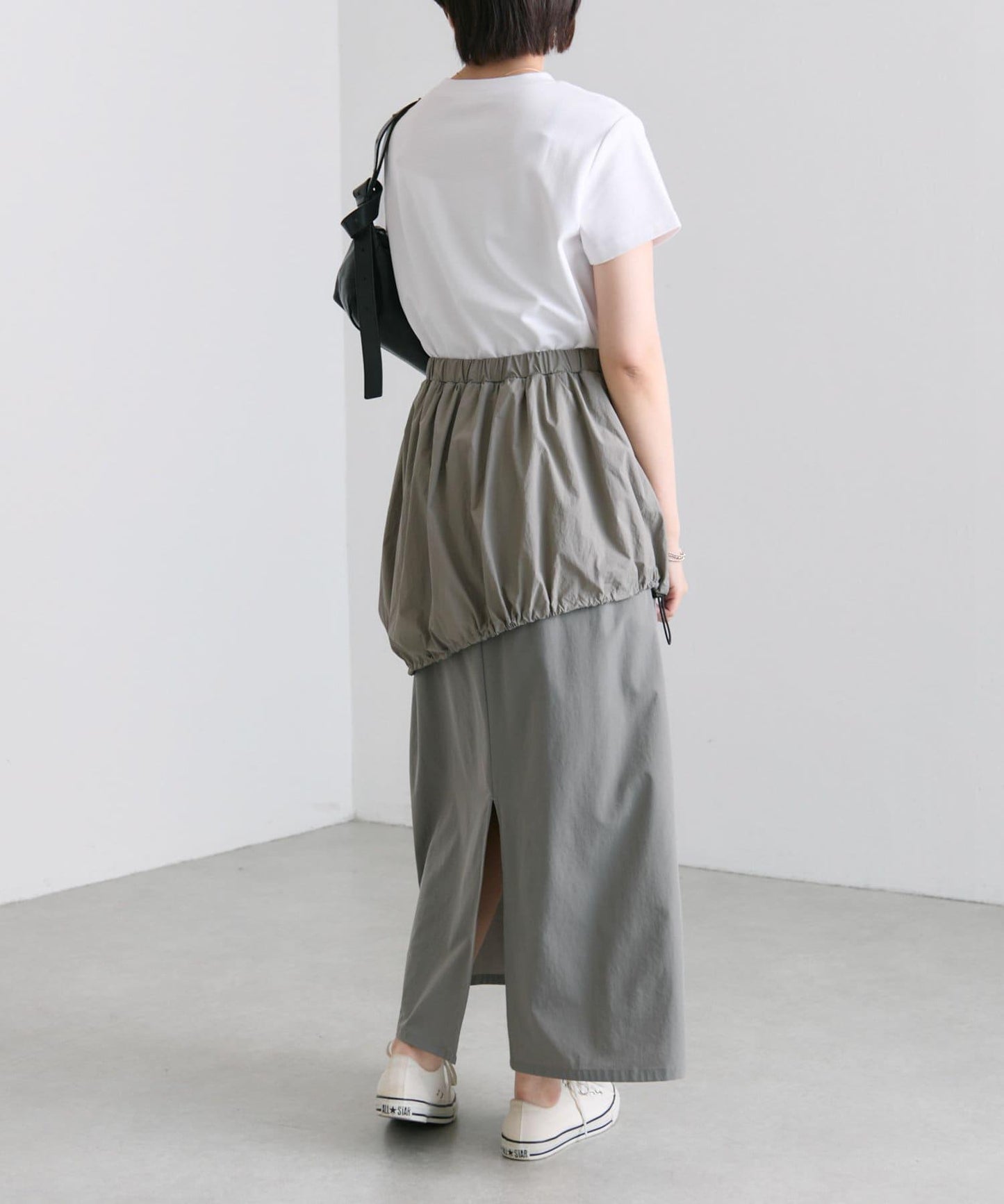 ear PAPILLONNER 不對稱氣球廓形連衣裙