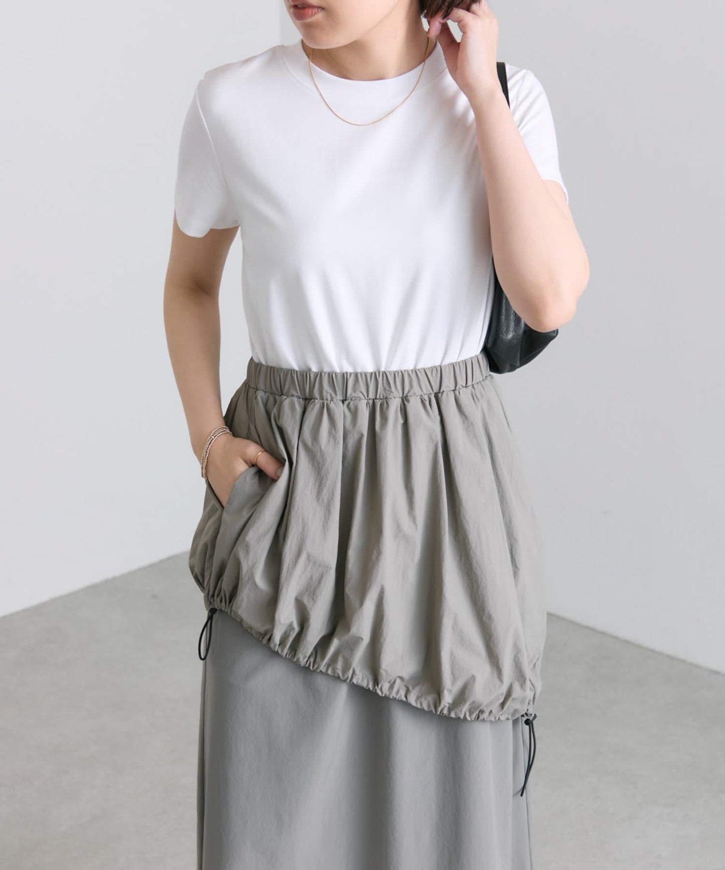 ear PAPILLONNER 不對稱氣球廓形連衣裙