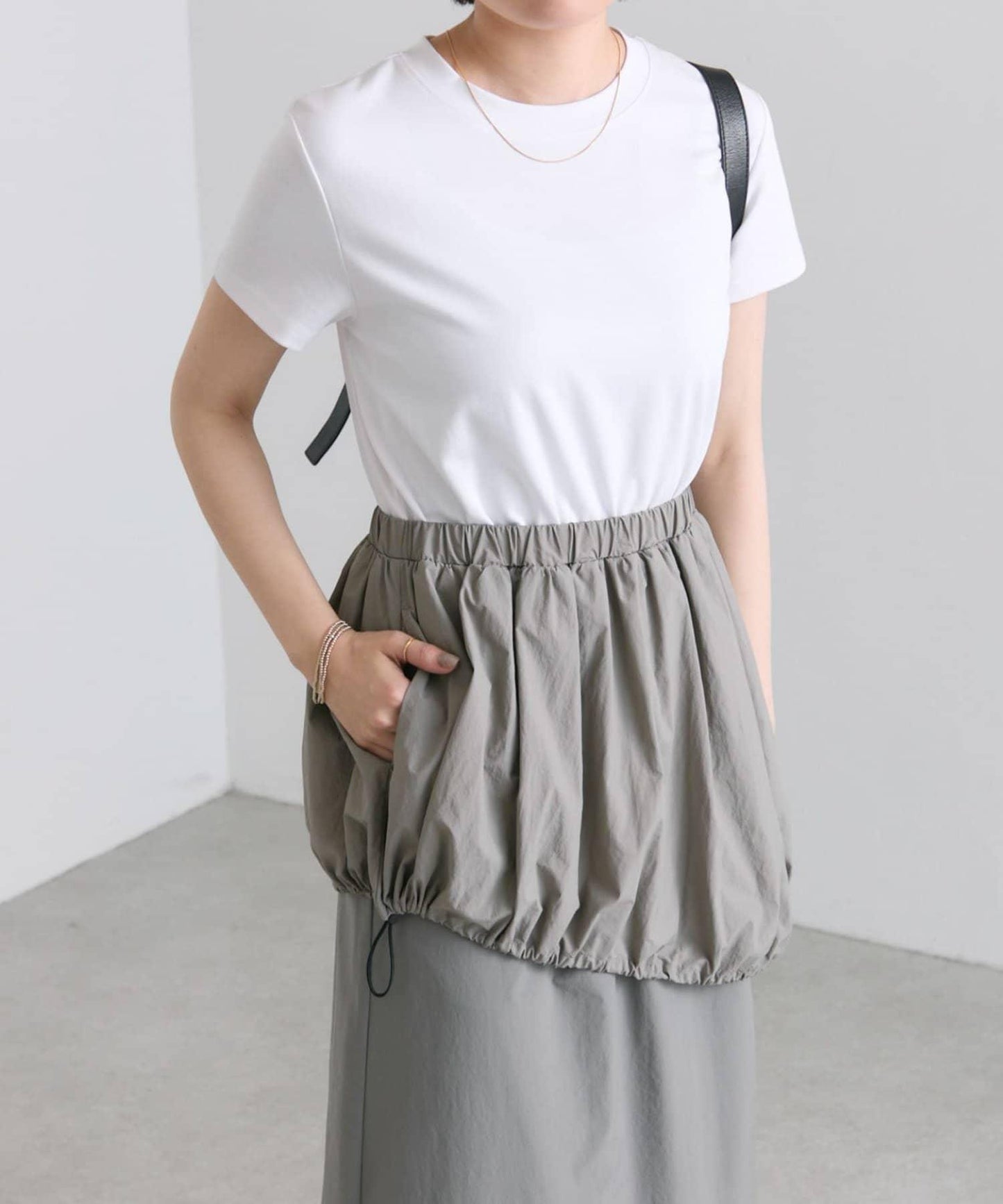 ear PAPILLONNER 不對稱氣球廓形連衣裙