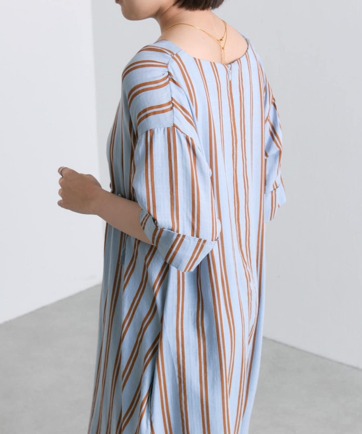 ear PAPILLONNER 前抽繩條紋連衣裙