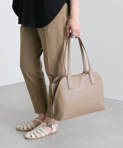 鉚釘分隔手提包《社交網絡上諮詢眾多！/真皮/A4尺寸適用》