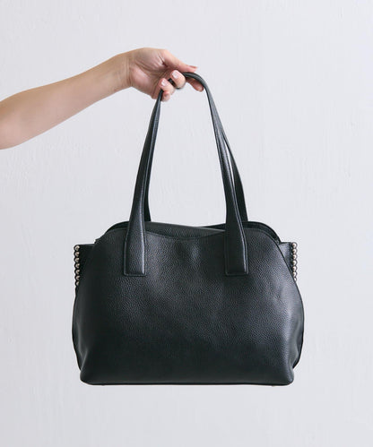 鉚釘分隔手提包《社交網絡上諮詢眾多！/真皮/A4尺寸適用》