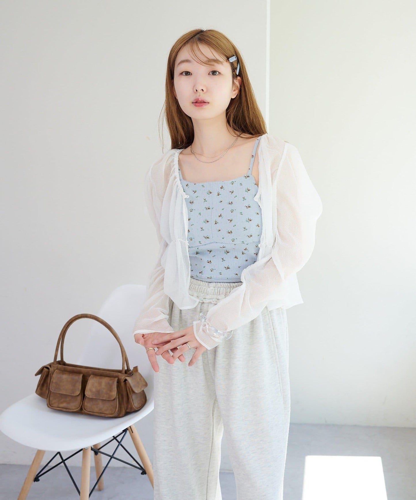【4色展開】帶杯小花紋吊帶衫