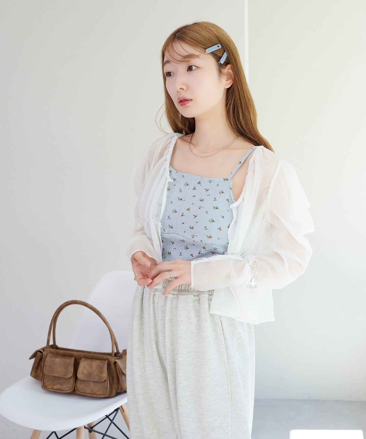 【4色展開】帶杯小花紋吊帶衫