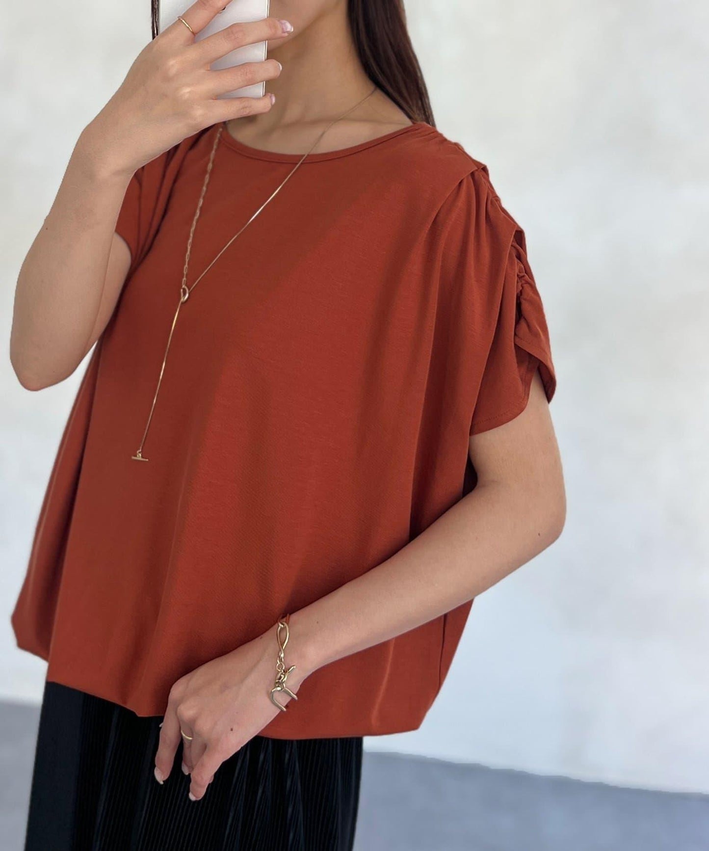 肩部褶皺氣球袖T恤