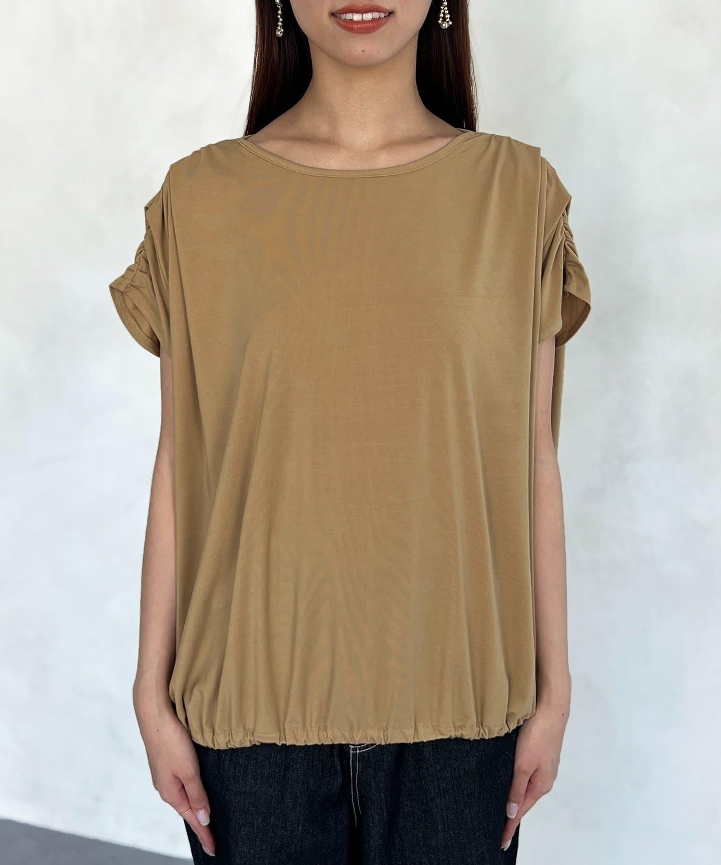 肩部褶皺氣球袖T恤