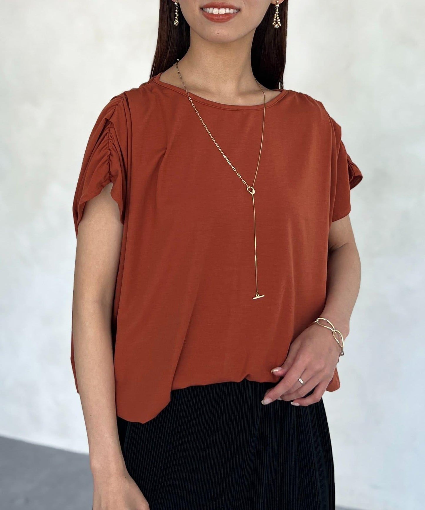 肩部褶皺氣球袖T恤